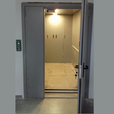 Грузопассажирский подъемник