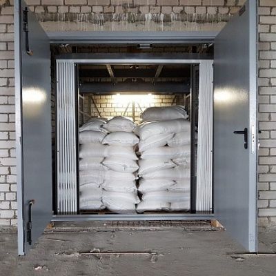 Шахтный подъемник в готовой шахте