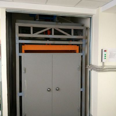 Грузовой подъемник